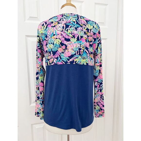 Lilly Pulitzer Womens Oyster Bay Navy Seen And Herd Finn Top Shirt Small - Picture 3 of 6